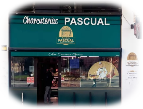 Mostrador de Charcuterias Pascual en Zaragoza